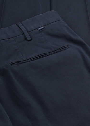 2000049794784-HW25-Dantendorfer-Incotex-42_MEN_TROUSERS_c479ac35-3aa4-4899-8cc9-561c9f33d683.jpg